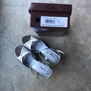 Leather Silver Sandals - 12 B - EUC